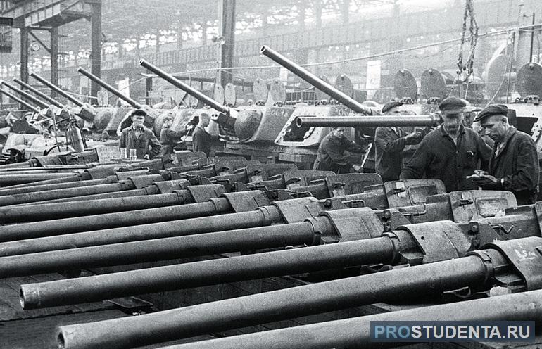 Танковая промышленность выпустила 25 тысяч единиц тяжелой техники