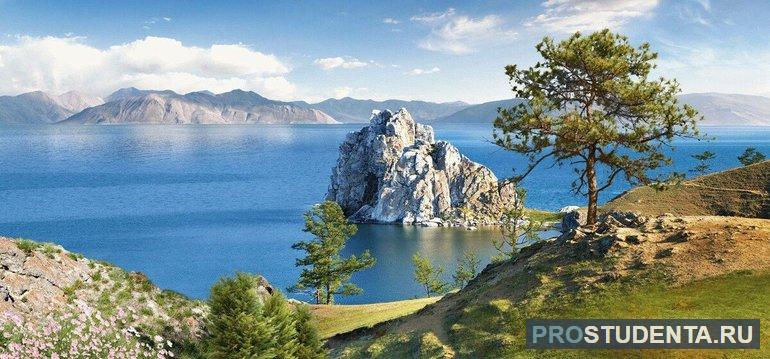 Байкал — крупнейший пресноводный водоём